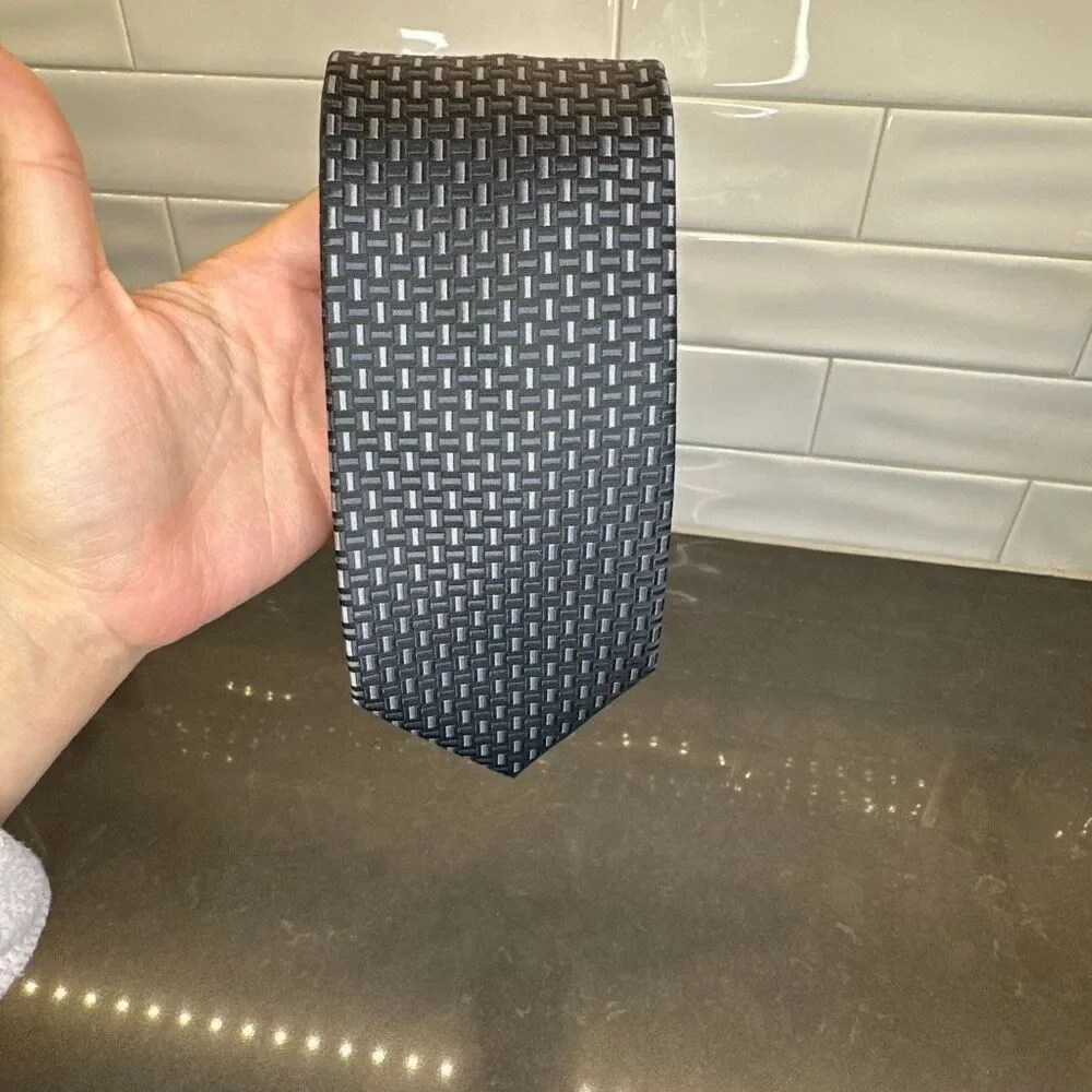 Perry Ellis Portfolio Men’s Tie-NWT